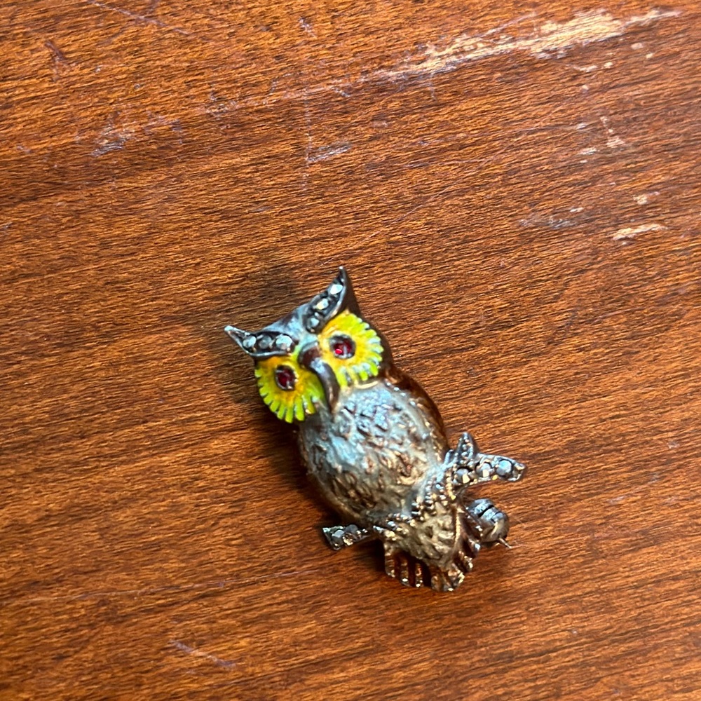 ALICE CAVINESS Vintage Owl Brooch